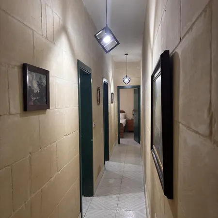 2badroom Apartment, Terrace, Close To Sea * Xlendi